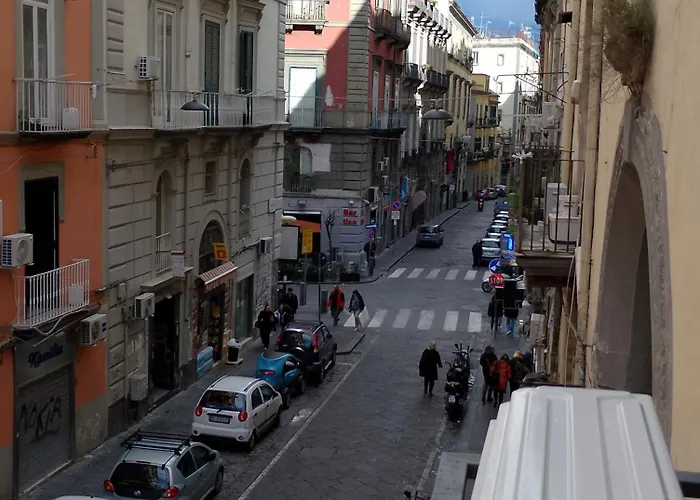 Centro Storico Un Passo Da San Gennaro